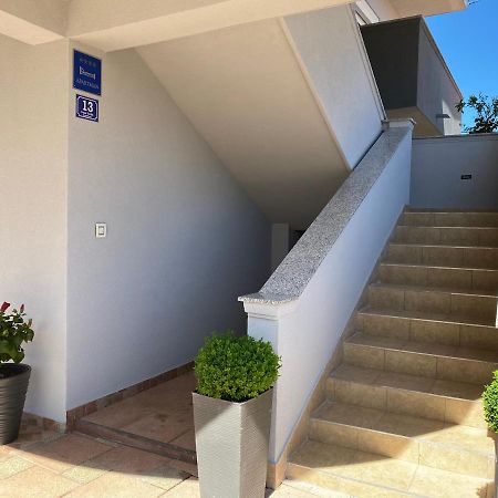 Apartments Nada Sukosan Ngoại thất bức ảnh