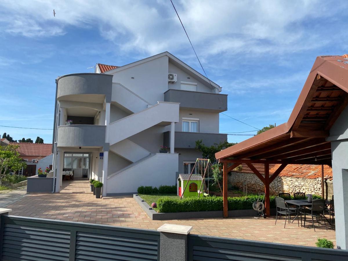Apartments Nada Sukosan Ngoại thất bức ảnh
