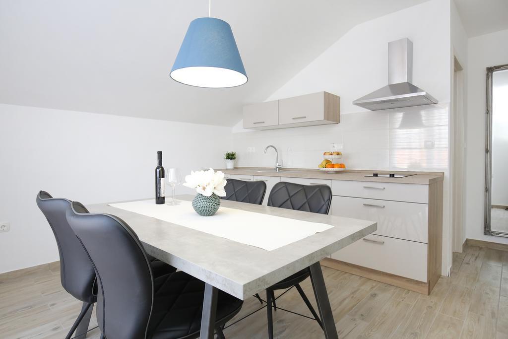 Apartments Nada Sukosan Ngoại thất bức ảnh