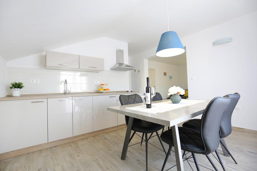 Apartments Nada Sukosan Ngoại thất bức ảnh