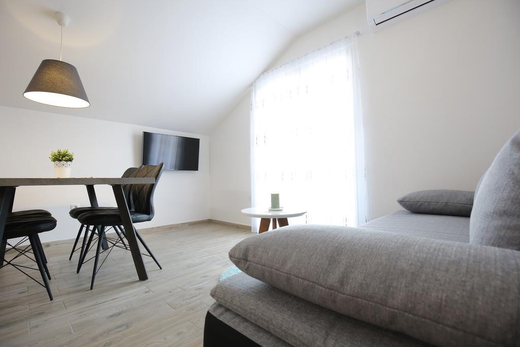 Apartments Nada Sukosan Ngoại thất bức ảnh