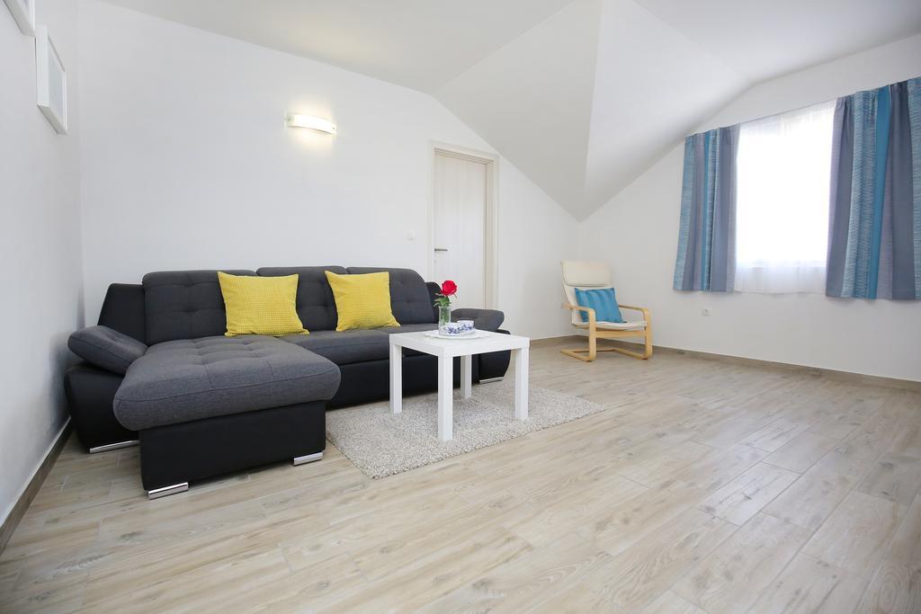 Apartments Nada Sukosan Ngoại thất bức ảnh