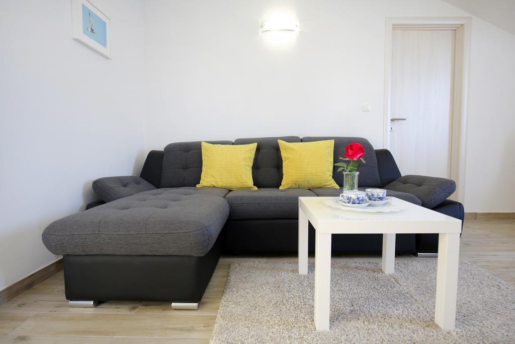 Apartments Nada Sukosan Ngoại thất bức ảnh