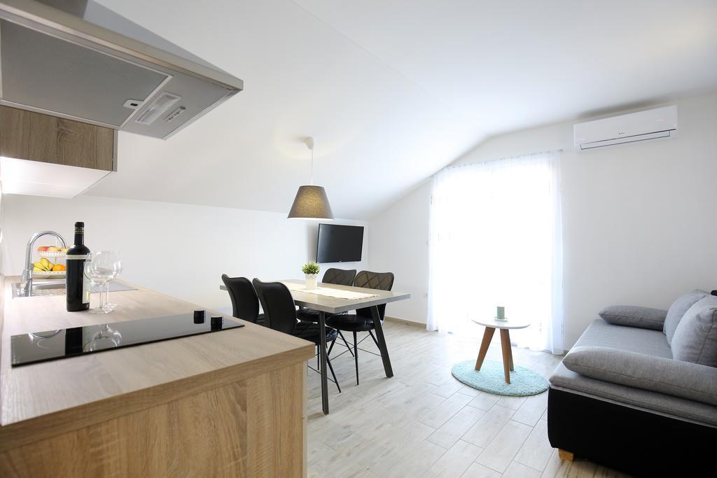 Apartments Nada Sukosan Ngoại thất bức ảnh