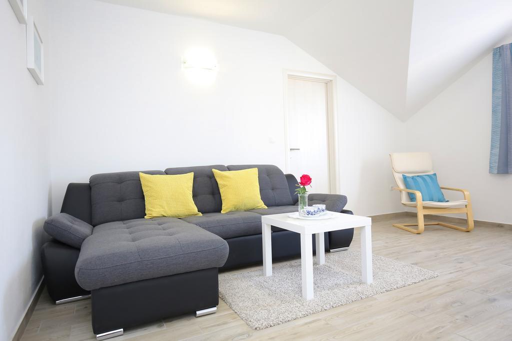 Apartments Nada Sukosan Ngoại thất bức ảnh